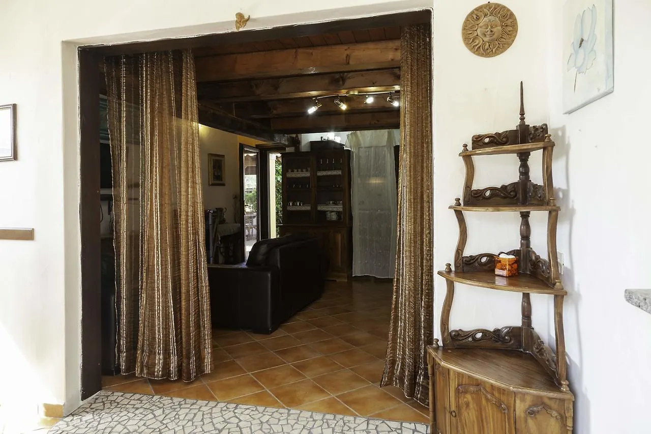 Aria Di Vacanza - Pertini Loiri Porto San Paolo İtalya